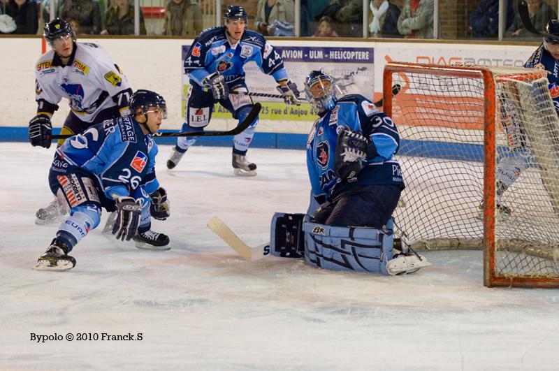 Angers  1 - 0 Chamonix 