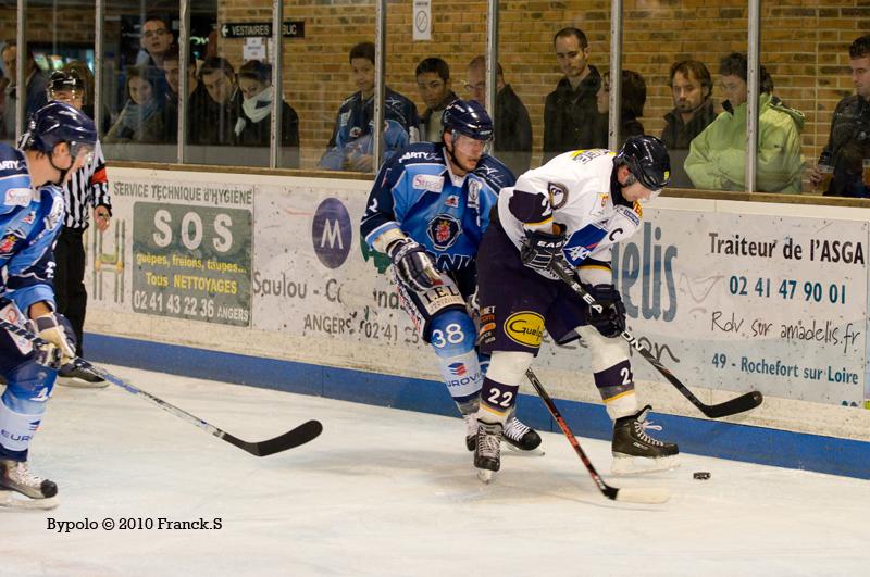 Angers  1 - 0 Chamonix 