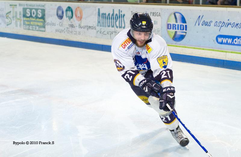 Angers  1 - 0 Chamonix 