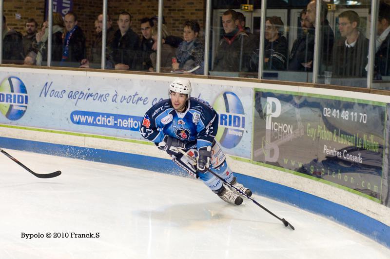 Angers  1 - 0 Chamonix 