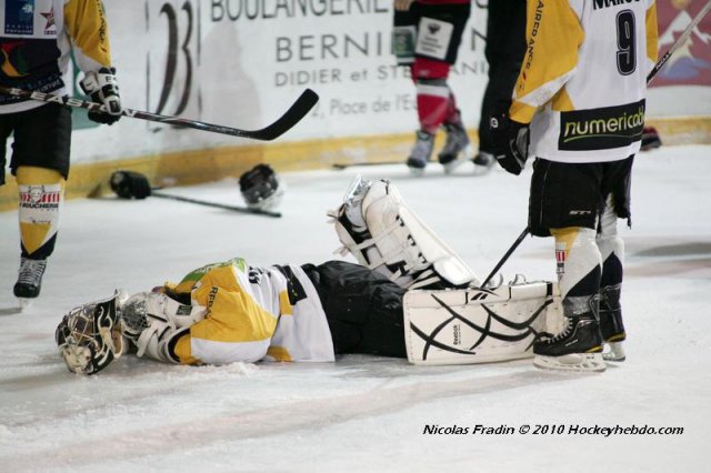 Photo hockey match Briançon  - Strasbourg  le 30/10/2010