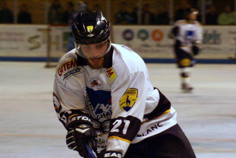 Angers  1 - 0 Chamonix 