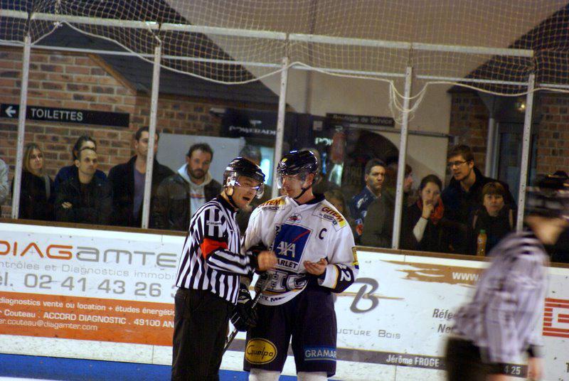 Angers  1 - 0 Chamonix 