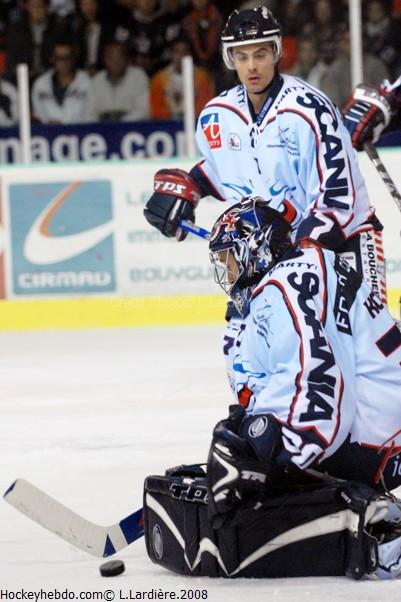 Grenoble  5 - 4 Angers 