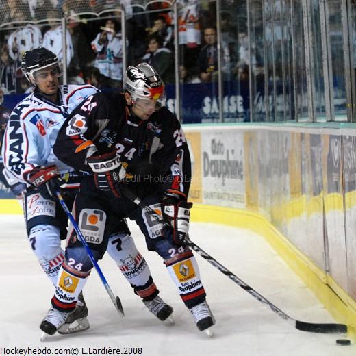 Grenoble  5 - 4 Angers 