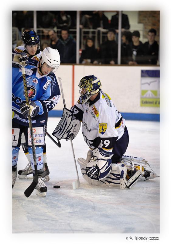 Angers  1 - 0 Chamonix 