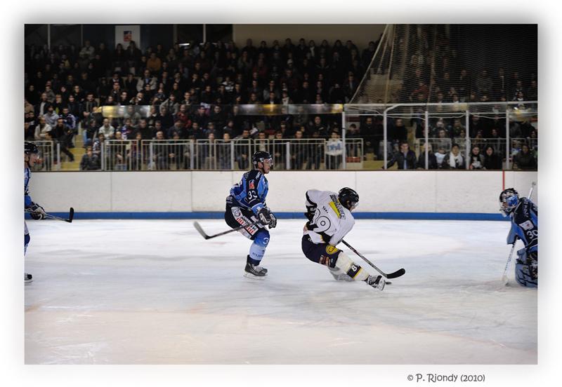 Angers  1 - 0 Chamonix 