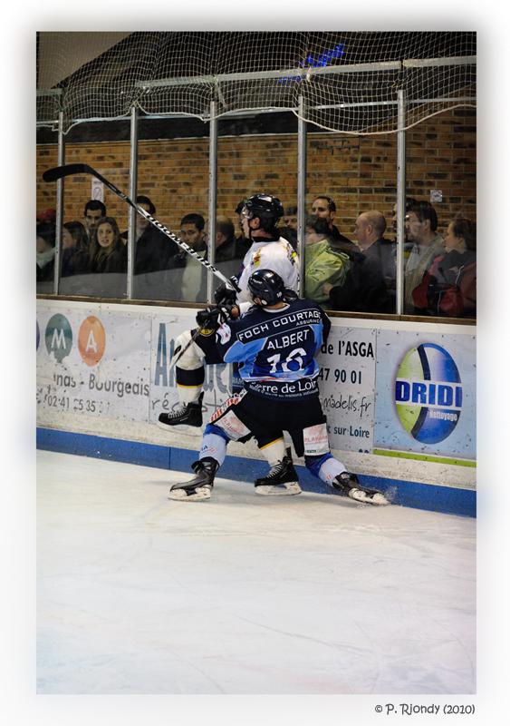 Angers  1 - 0 Chamonix 