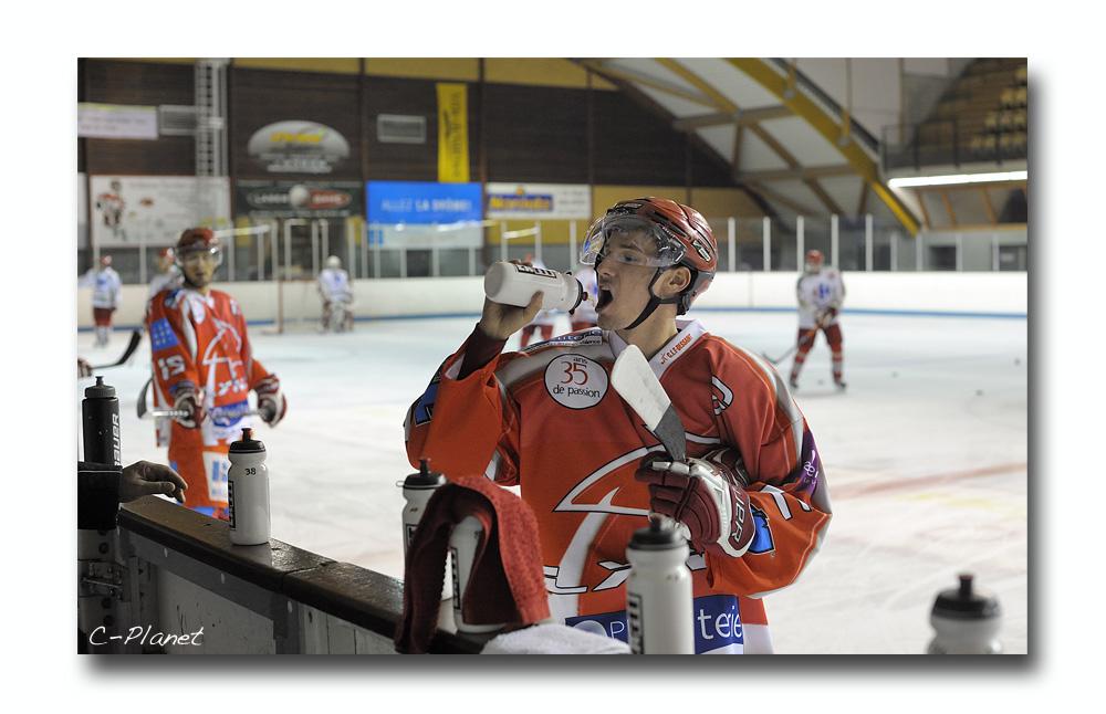 Valence 2 - 3 Courbevoie 