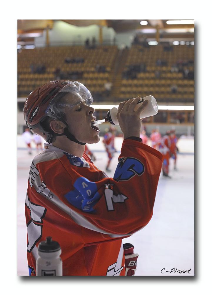 Valence 2 - 3 Courbevoie 