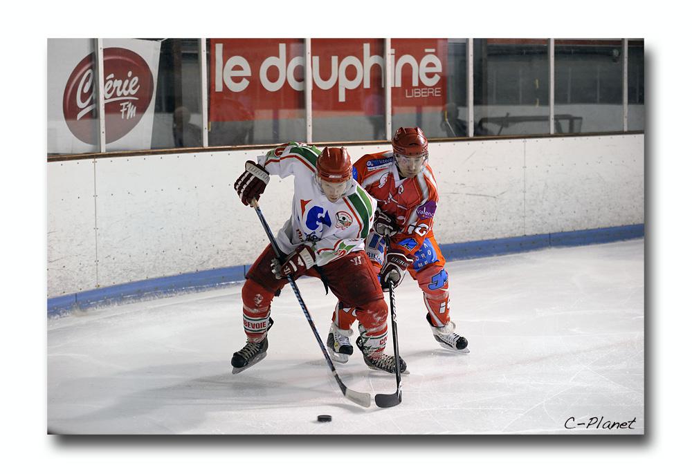 Valence 2 - 3 Courbevoie 