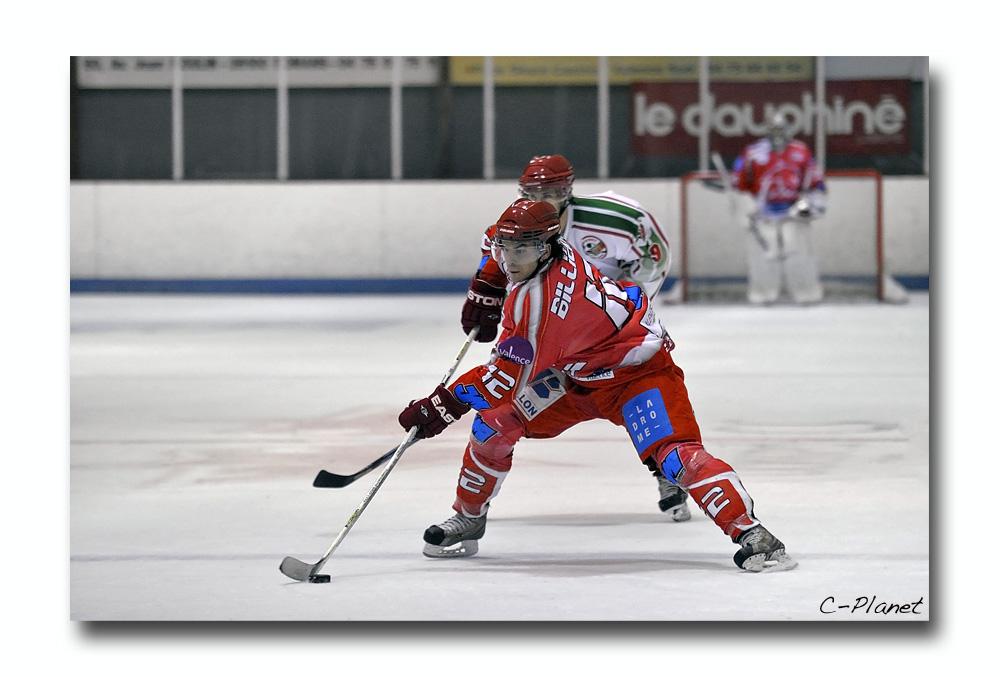 Valence 2 - 3 Courbevoie 