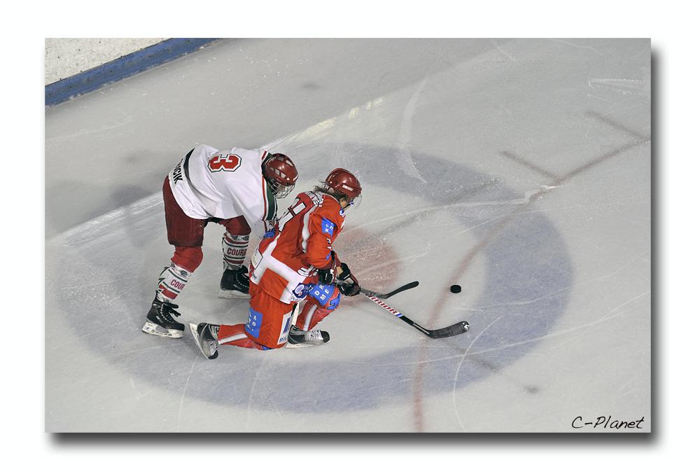 Valence 2 - 3 Courbevoie 