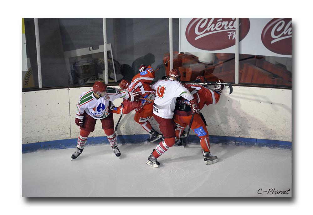 Valence 2 - 3 Courbevoie 