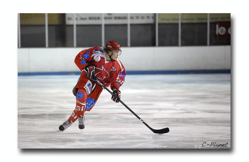 Valence 2 - 3 Courbevoie 