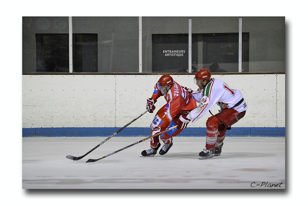 Valence 2 - 3 Courbevoie 