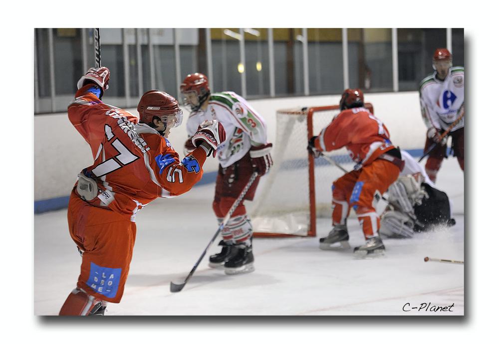 Valence 2 - 3 Courbevoie 