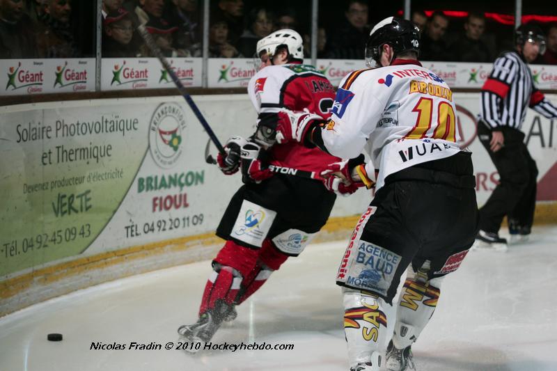 Briançon  2 - 4 Morzine-Avoriaz