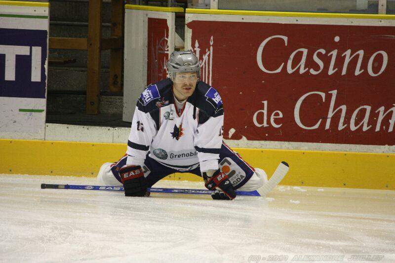 Chamonix  3 - 4 Grenoble 