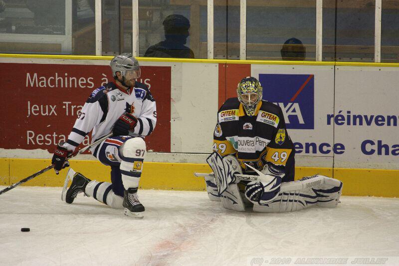 Chamonix  3 - 4 Grenoble 