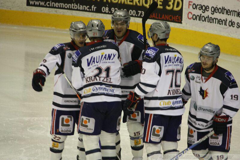 Chamonix  3 - 4 Grenoble 
