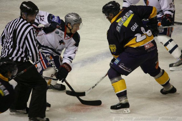 Photo hockey match Chamonix  - Grenoble  le 02/11/2010