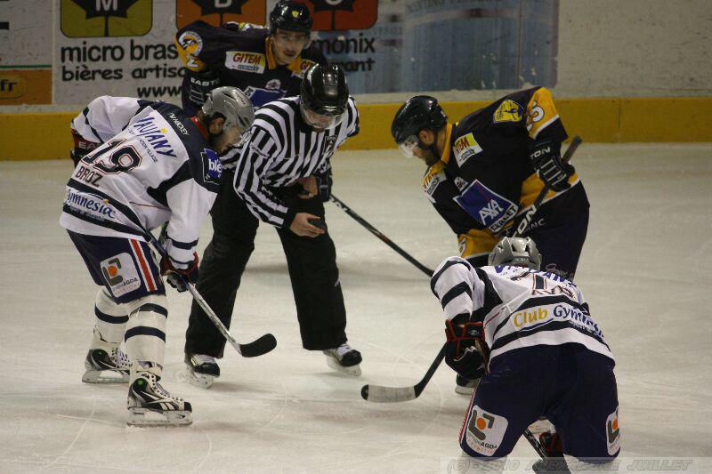 Chamonix  3 - 4 Grenoble 