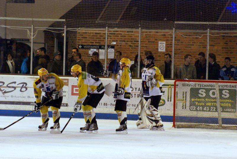 Angers  5 - 1 Strasbourg 