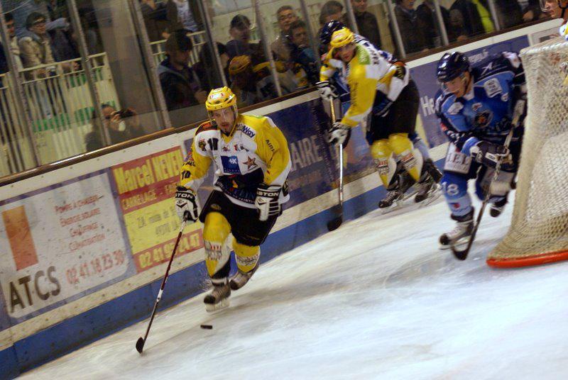 Angers  5 - 1 Strasbourg 