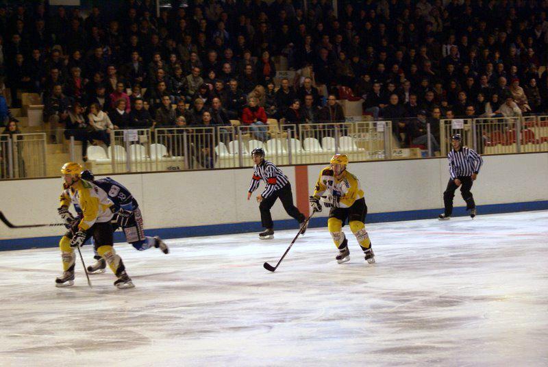 Angers  5 - 1 Strasbourg 