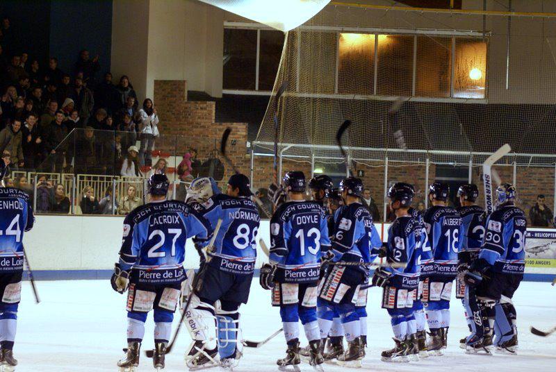 Angers  5 - 1 Strasbourg 