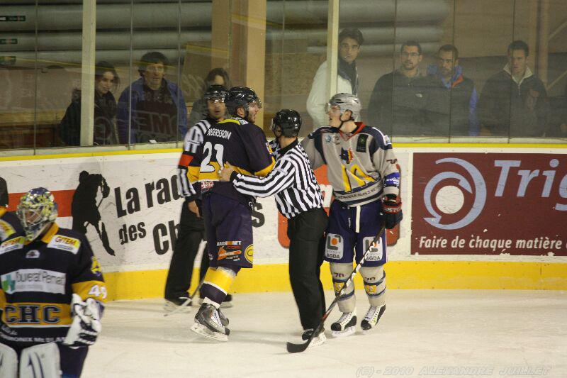 Chamonix  2 - 3 Grenoble 