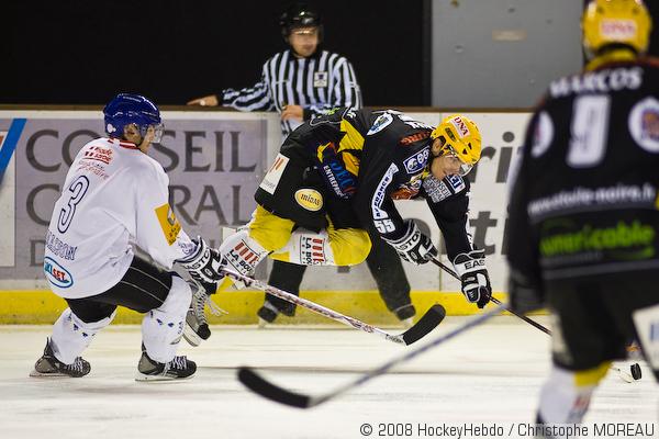 Strasbourg  2 - 3 Mont-Blanc