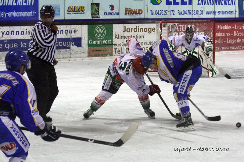 Villard-de-Lans 2 - 4 Mont-Blanc