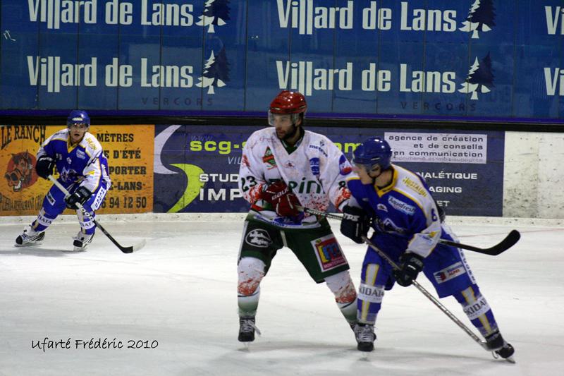 Villard-de-Lans 2 - 4 Mont-Blanc