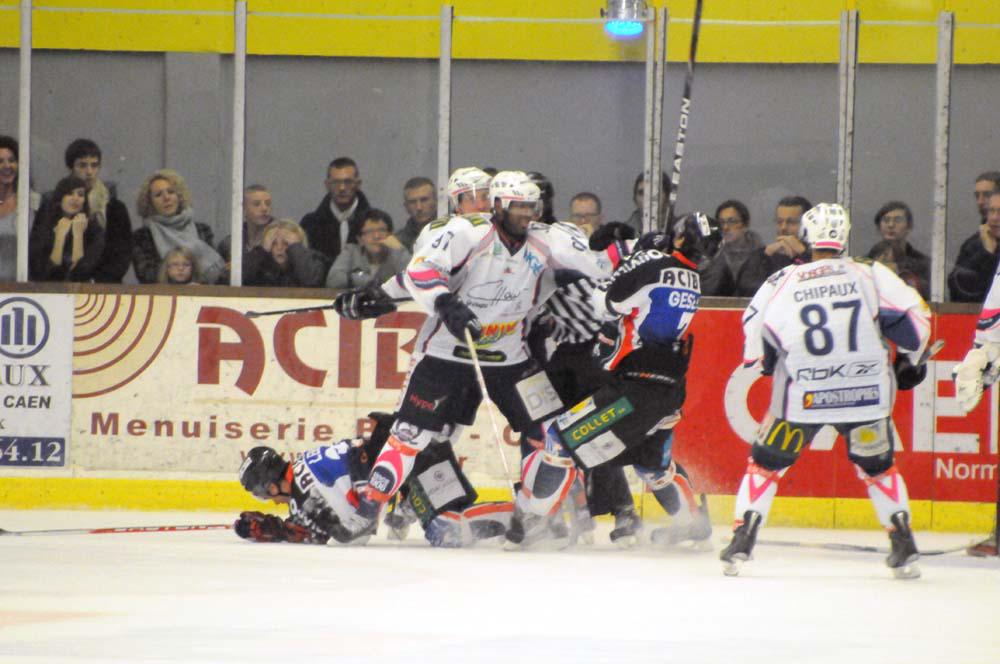 Caen  4 - 5 Epinal 