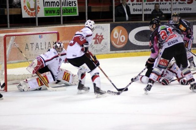 Photo hockey match Amiens  - Briançon  le 06/11/2010