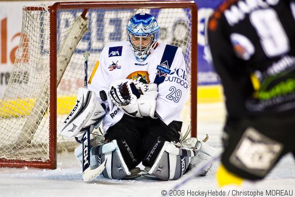 Strasbourg  2 - 3 Mont-Blanc