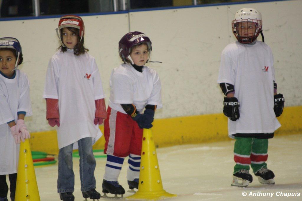 Cergy : Faites du hockey au féminin — Reportage