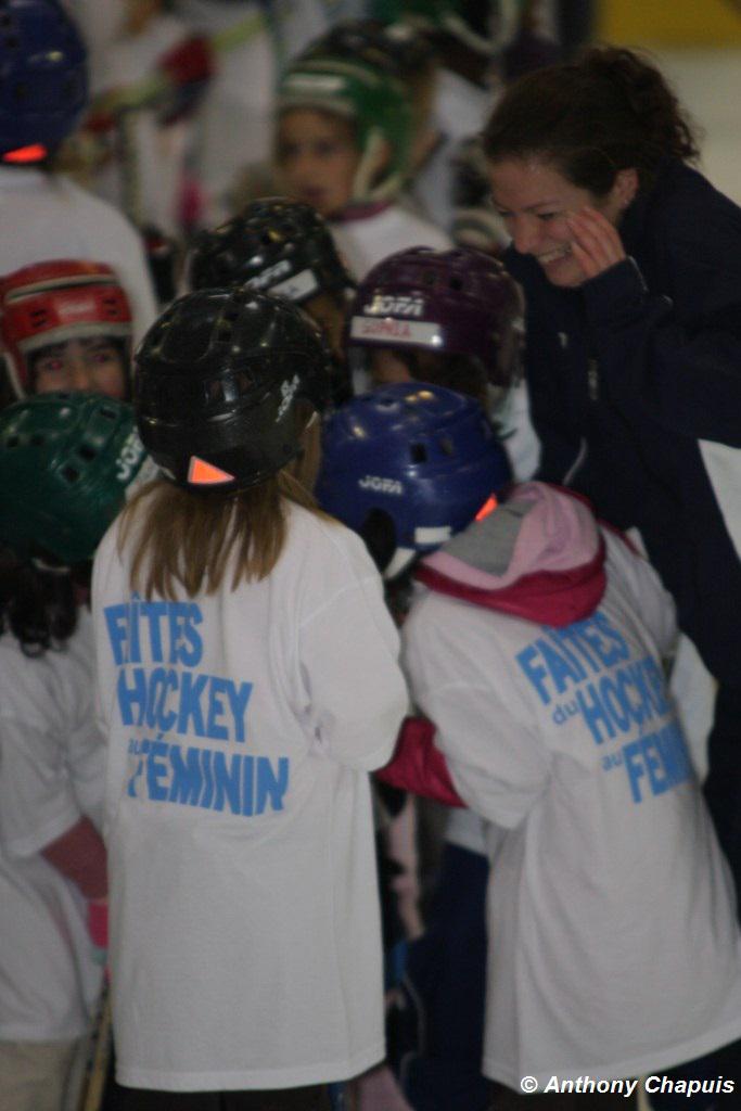 Cergy : Faites du hockey au féminin — Reportage