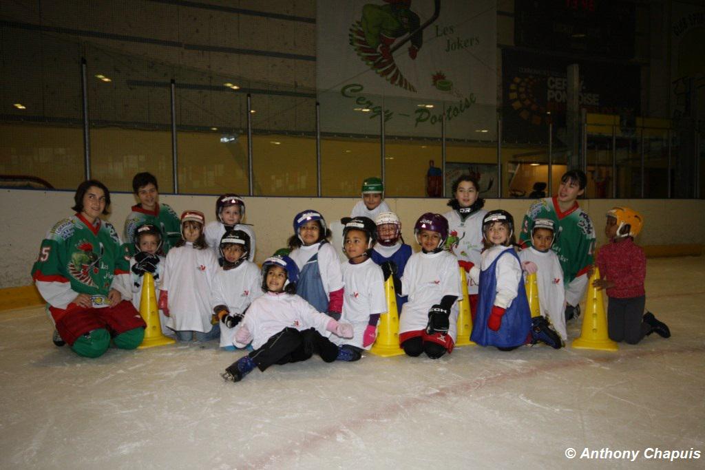Cergy : Faites du hockey au féminin — Reportage