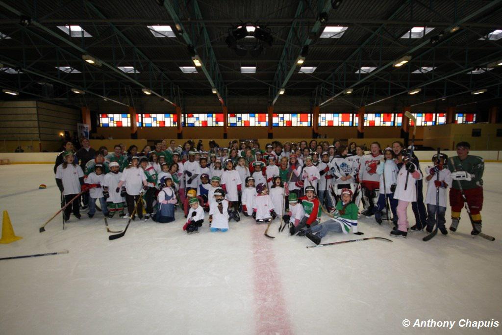 Cergy : Faites du hockey au féminin — Reportage