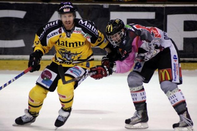 Photo hockey match Amiens  - Rouen le 02/11/2010