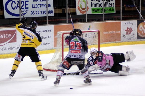 Amiens  4 - 2 Rouen