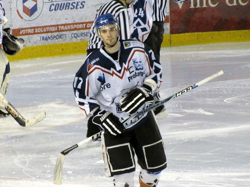 Tours  6 - 2 Brest II