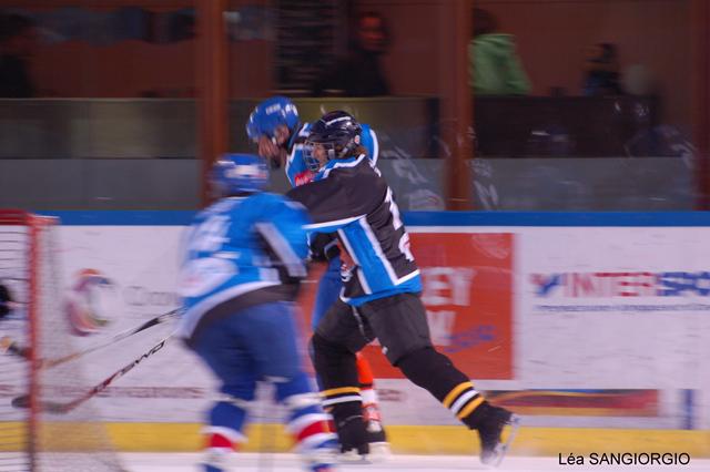 Lyon Hockey Show!!! — Reportage
