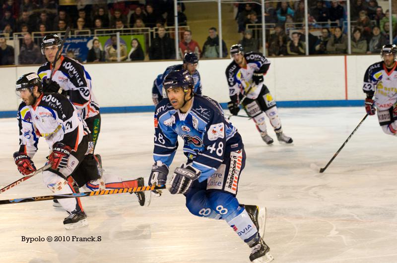 Angers  8 - 3 Caen 