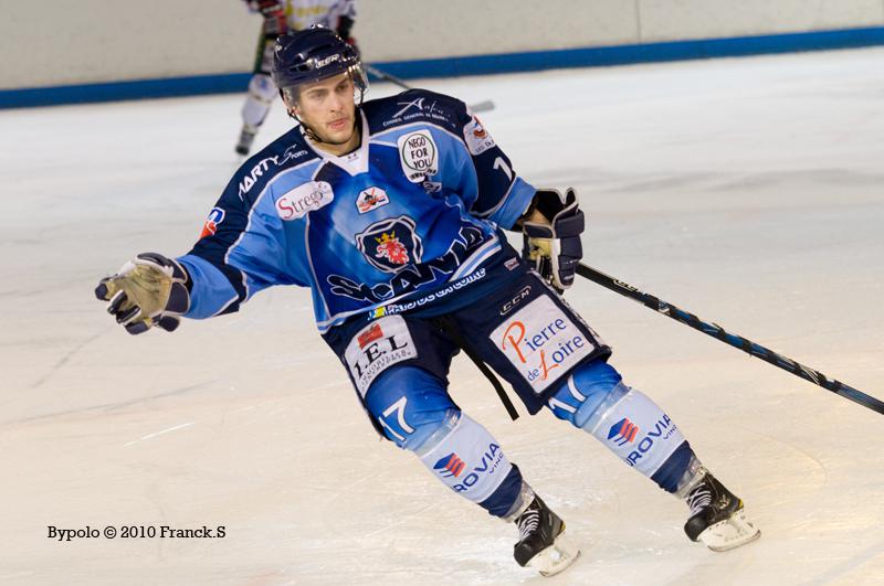 Angers  8 - 3 Caen 
