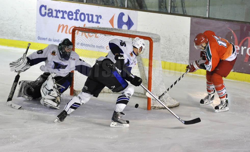 Courbevoie  6 - 3 Garges-lès-Gonesse