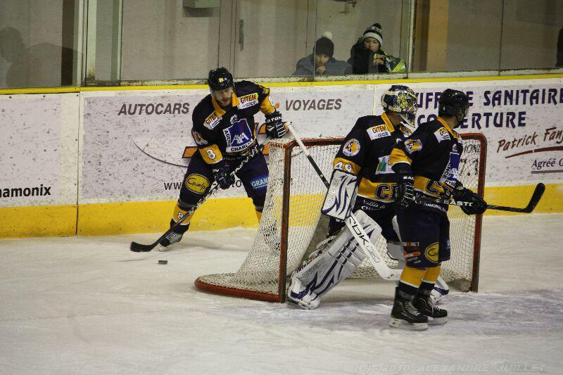 Chamonix  2 - 4 Gap 